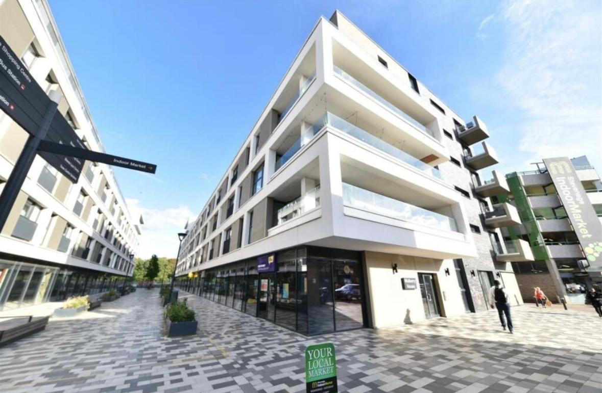 Mulberry House Apartment Stevenage Exterior photo